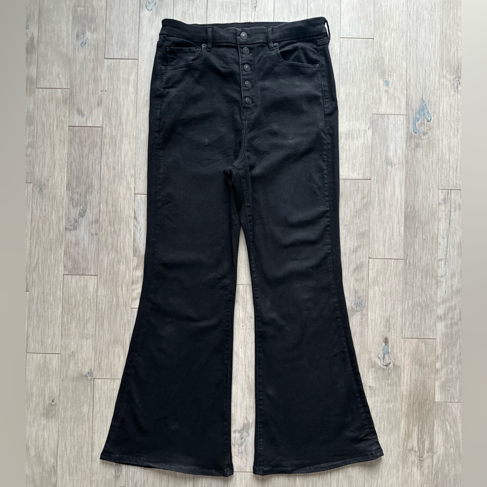 American‎ Eagle Outfitters Black Stretch Curvy Highest Rise Flare legs 14